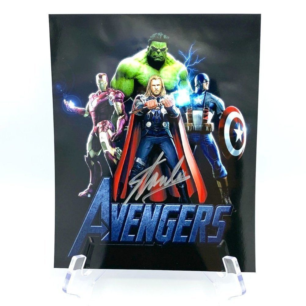 Certified Signed STAN LEE Marvel photo 8x10 w COA